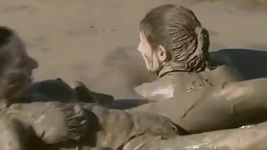 Mud humping