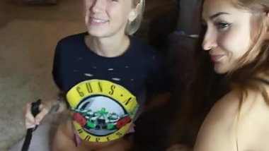 Lesbians liking and eating pussy fucking with dildos