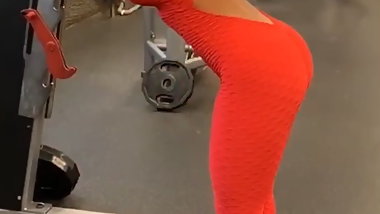 Maripily morena de fuego