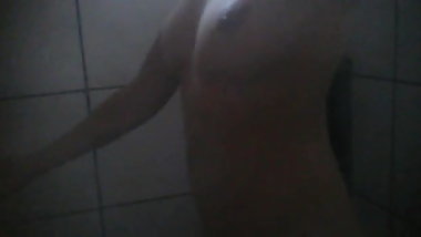 naiara ramos  takes a shower